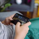 10 Fakta Kenapa Orang Indonesia Lebih Suka Main Game Mobile daripada PC